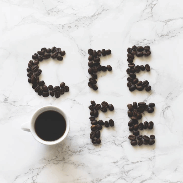 10.000 Stunden – voll von Kaffee, Kapitel und Koffein!